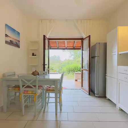 Ferrata - A 300m Dal Mare Apartman *